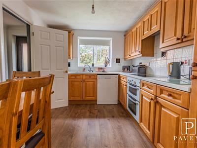 KITCHEN BREAKFAST ROOM